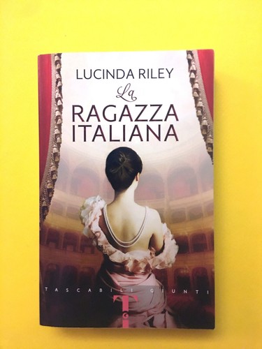 Ragazza italiana lucinda - la,